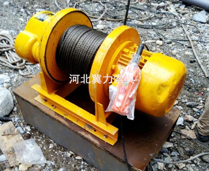 建筑卷揚機